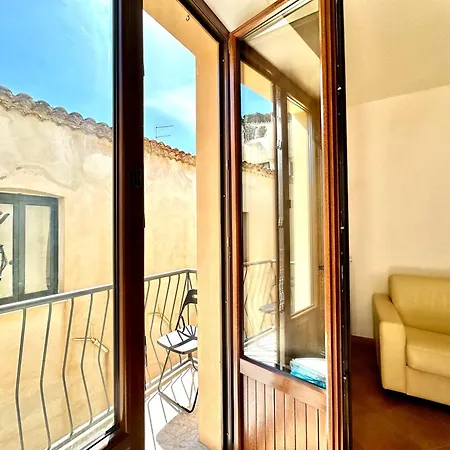 דירה Casa Marzia By Housilia צ'פאלו