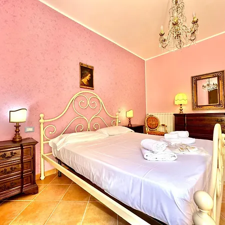 Casa Marzia By Housilia דירה