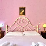 Casa Marzia By Housilia *