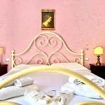 Casa Marzia By Housilia チェファル