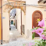 Casa Marzia By Housilia アパート