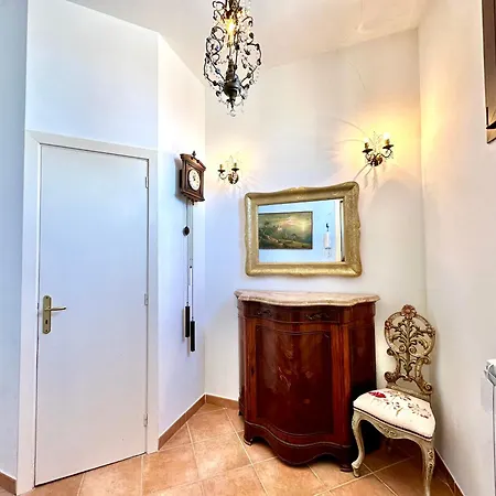 Casa Marzia By Housilia Daire *