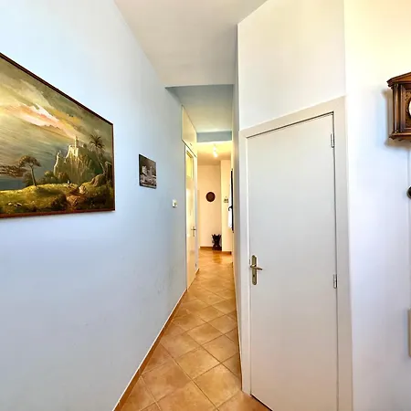 Apartment Casa Marzia By Housilia