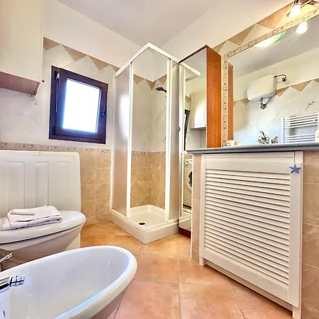 Apartment Casa Marzia By Housilia